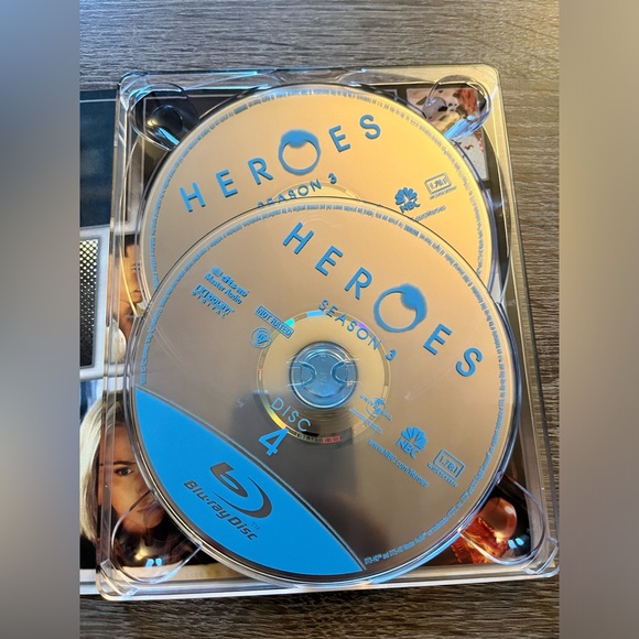 📀 3/$15 or 4/$20 📀 Heroes Season 3 Bluray - Picture 5 of 5